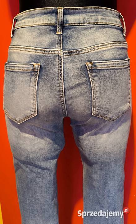 Jeansy dziurami Bolesławiec