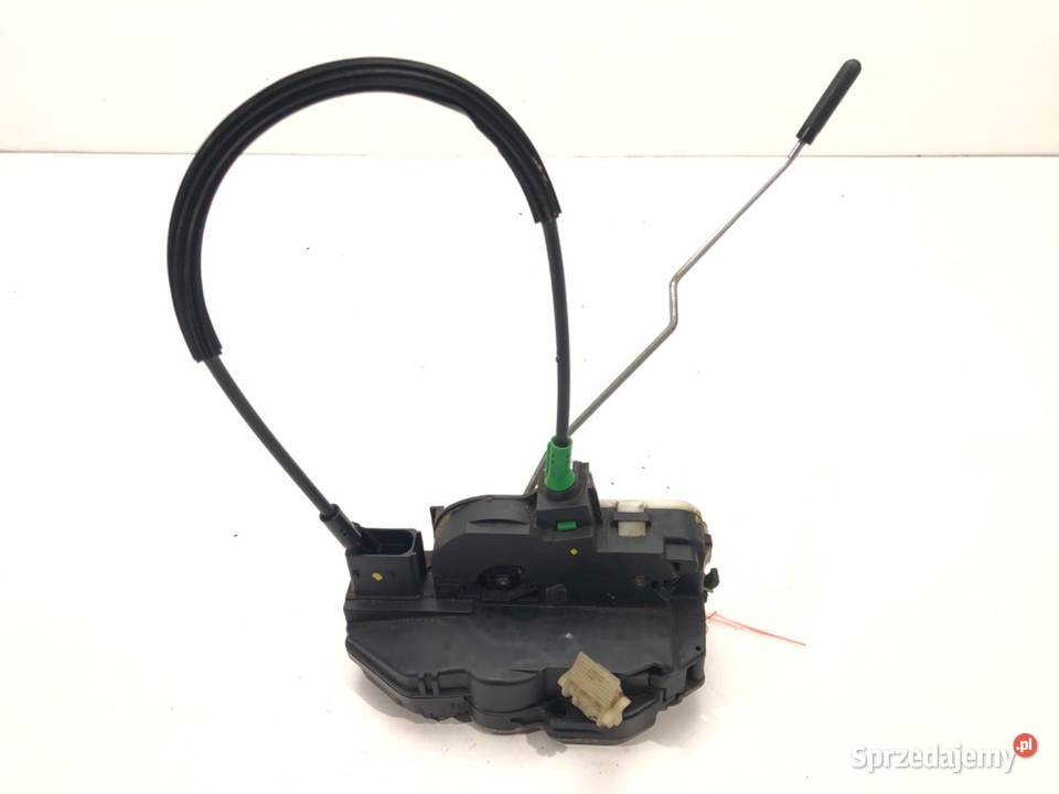 ZAMEK DRZWI PRAWY TYŁ OPEL ASTRA J Kombi 1015