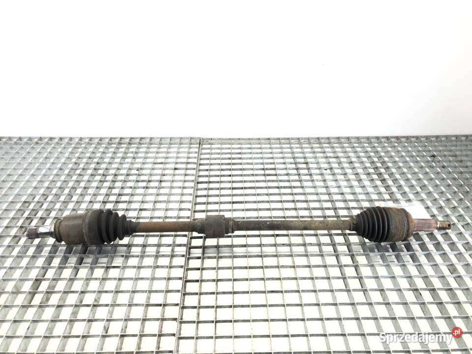 PÓŁOŚ PRAWY PRZÓD MITSUBISHI LANCER VIII 15 109