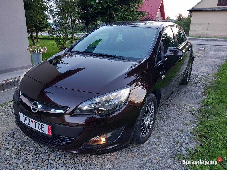 Opel Astra 14 turbo