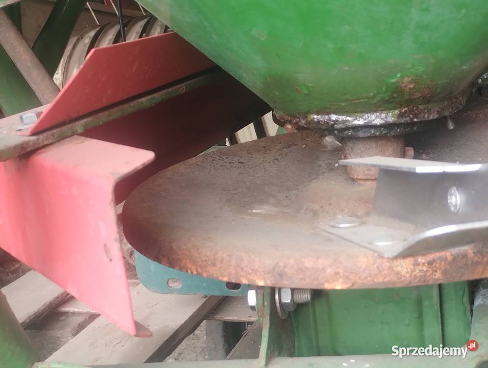 Sprzedam rozsiewacz Amazone Zaf804