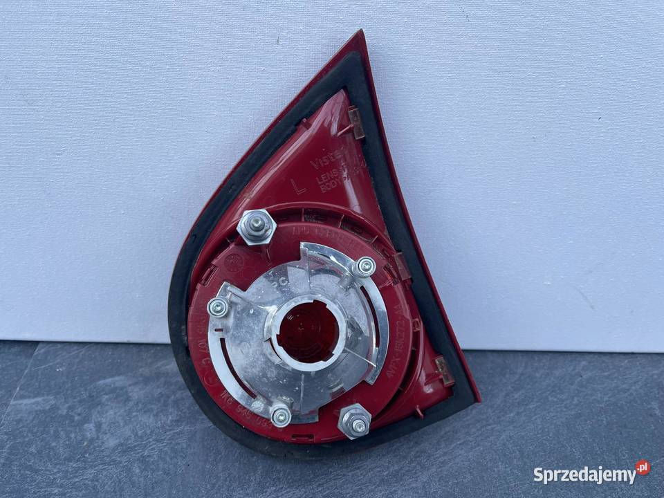 VW GOLF 5 LEWA LAMPA W KLAPĘ Ostroróg