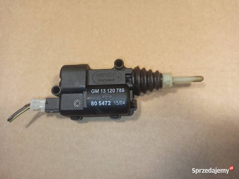 Opel Vectra C siłownik elektryczny klapki paliwa