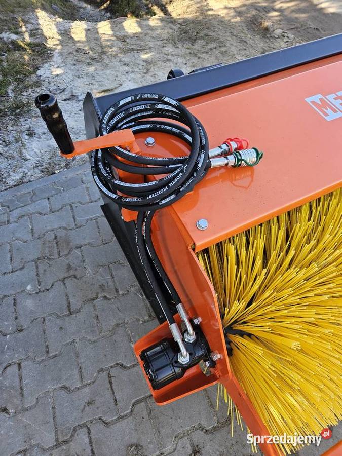 HIT cenowy Zamiatarka z łyżką 14m 24m napęd Mroczków Duży