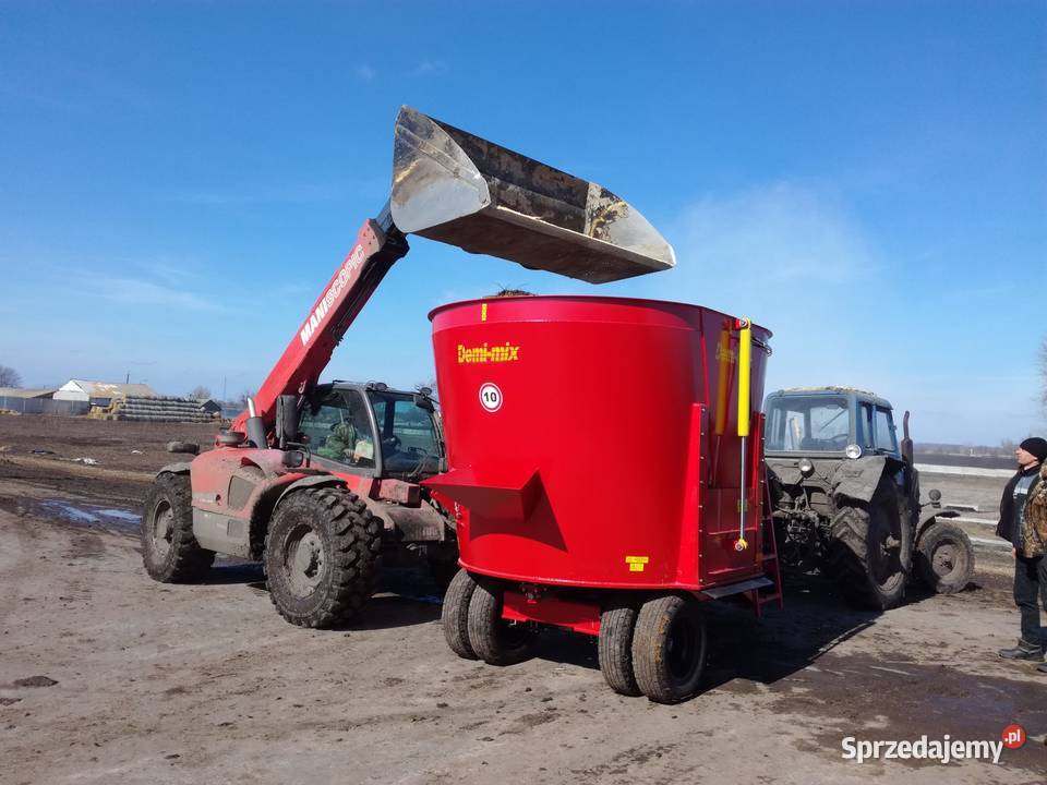 Pionowy paszowóz wóz paszowy mazowieckie Płock