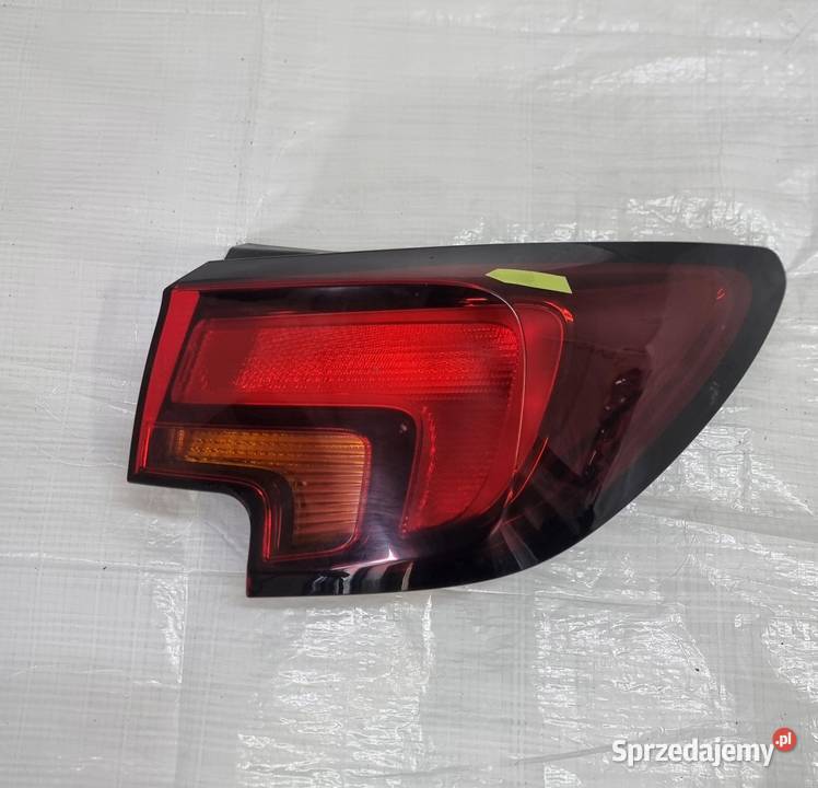 LAMPA PRAWA PRAWY TYŁ OPEL ASTRA K V HB 39015944 osobowe