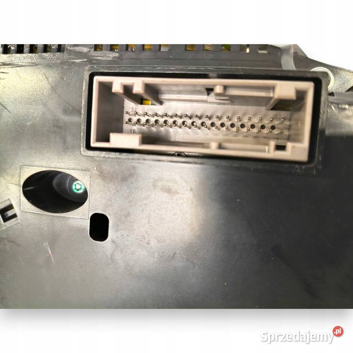 LICZNIK ZEGARY 8K0920930C Audi A4 B8 20 27 30 osobowe Chełm sprzedam