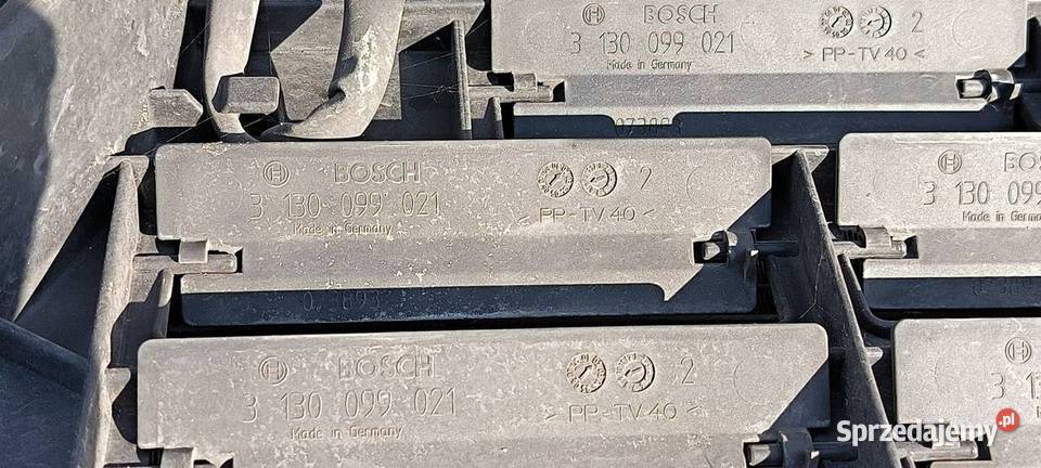 PAS PRZEDNI CHŁODNICE AUDI A8 D3 3137229011 kujawsko-pomorskie