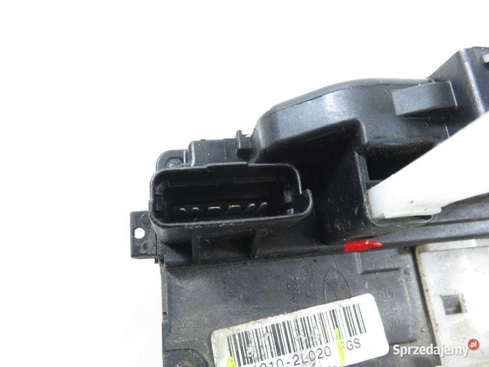 ZAMEK LEWY PRZEDNI HYUNDAI i30 I FD 813102L020 małopolskie