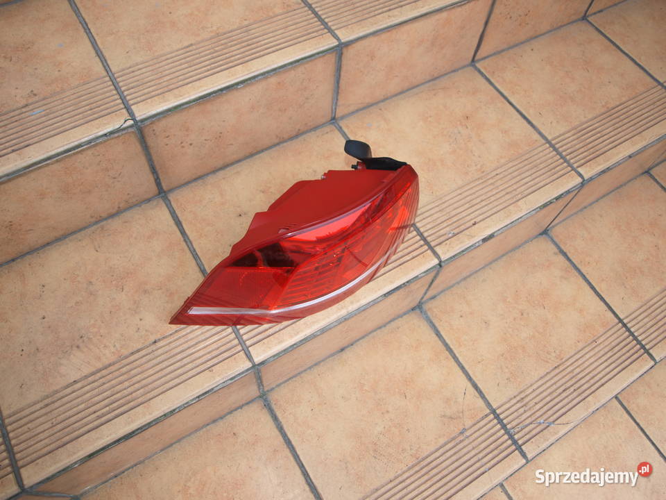 VW Passat B7 Kombi lampa lewa tył Led 2011 2014r wielkopolskie Kalisz