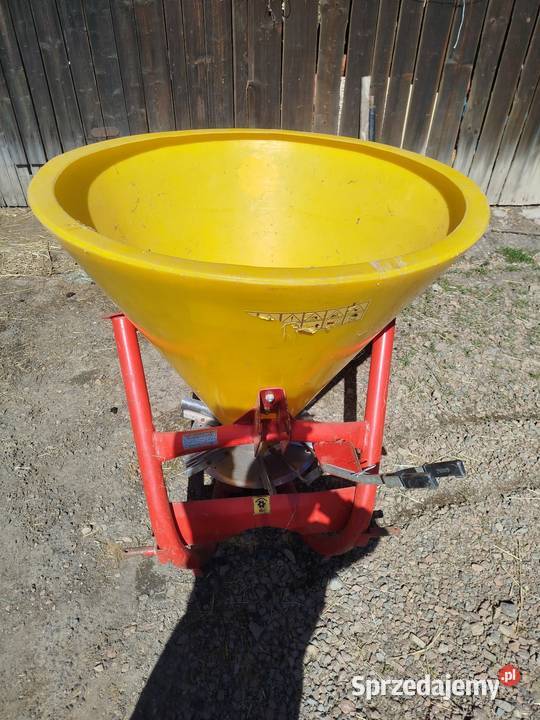 rozsiewacz do nawozów Strumyk S300l Skawina