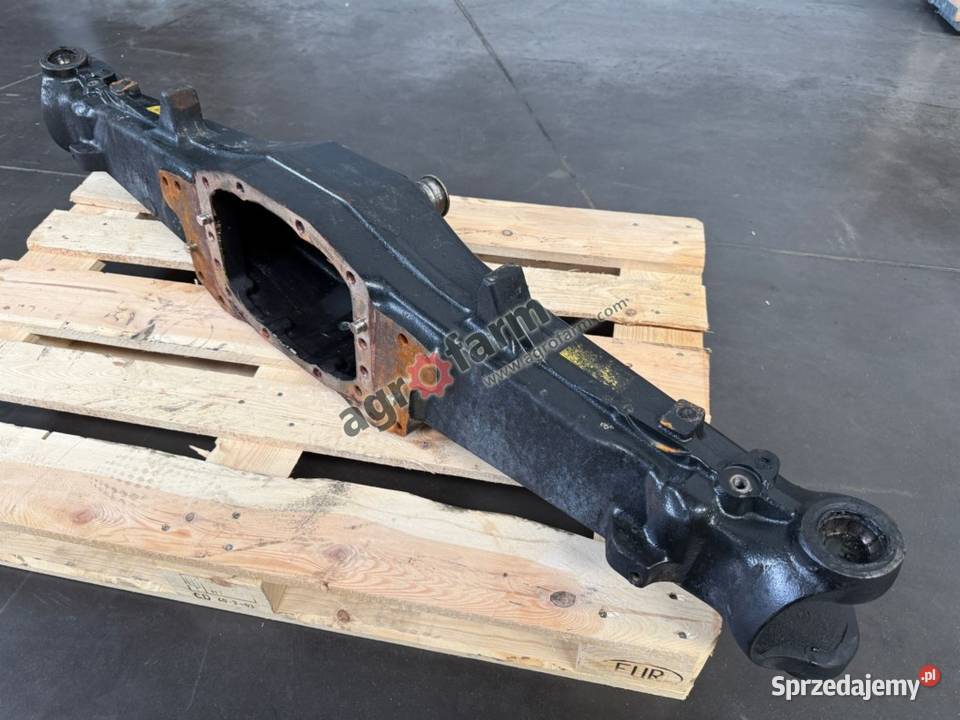 Obudowa przedniego mostu Case Luxxum 120