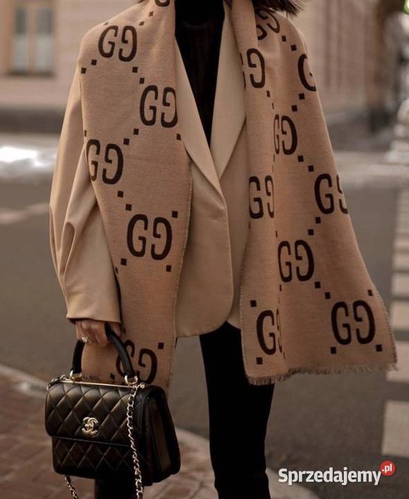 Kremowy wełniany szal chusta Gdynia