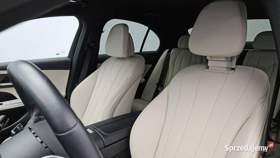 Mercedes E 300 de PHEV Avantgarde Z Polskiego Mercedes-Benz mazowieckie