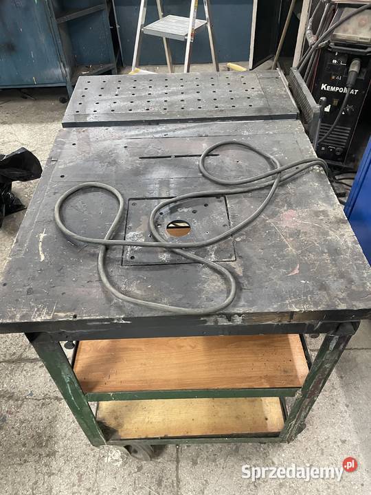 Stół warsztatowy z imadłem i gniazdem do Tychy