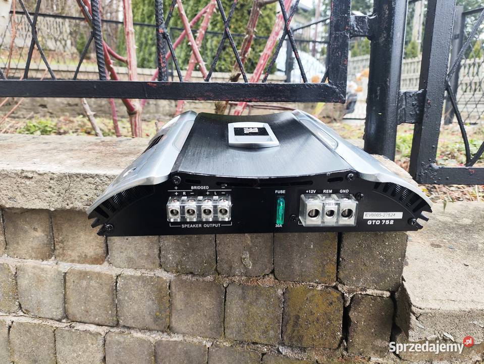 Wzmacniacz samochodowy 2 kanałowy JBL GTO 752 Ilość kanałów 2 Wzmacniacze Car audio