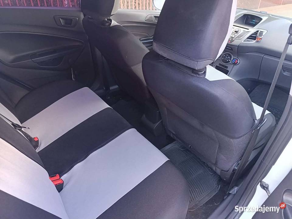 Fiesta mk7 z Klimą tempomat podgrzewane fotele światła LED Warszawa
