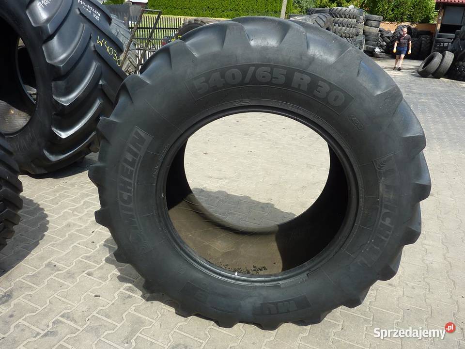 Opona używana rolnicza 54065R30 MICHELIN MULTI Zaścianki sprzedam