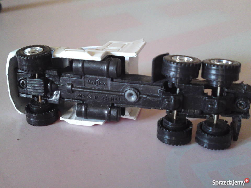 ciezarówka siodłowa FORD 86 Modelarstwo Stalowa Wola