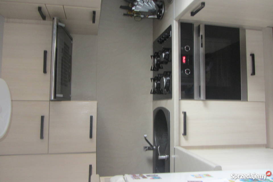 Sprzedam pokój z kuchna blok Brzeszcze