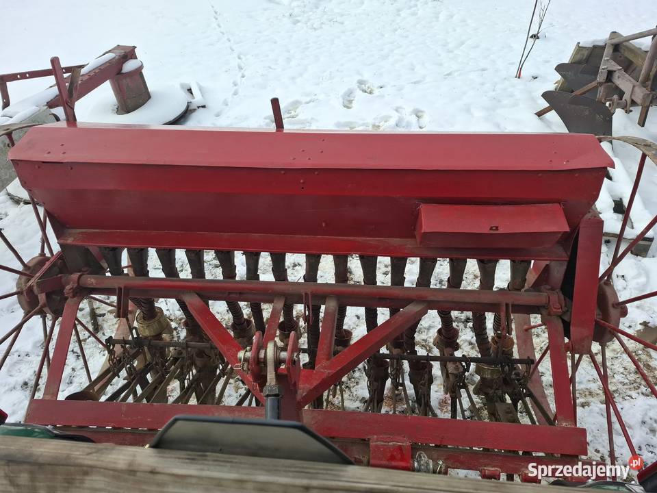 Sprzedam siewnik konny 15 lejków przerobiony do Siewniki i sadzarki sprzedam