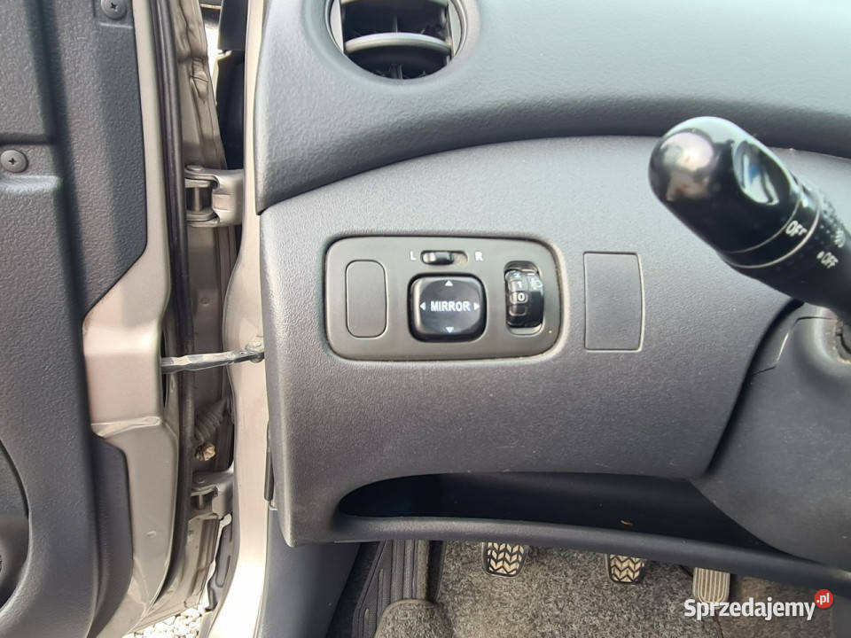 Toyota Yaris Klimatyzacja ElSzyby Halogeny szary Wągrowiec