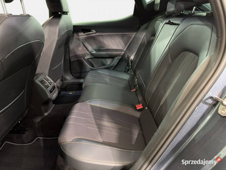 Cupra Leon VAT 23 15TSI 150 M6 2023 r salon I przyciemniane szyby Myślenice sprzedam