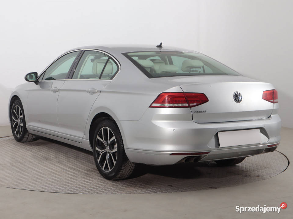 VW Passat 18 TSI radio
