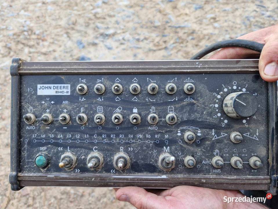 Opryskiwacz polowy ciągany John Deere 824 Łagiewniki