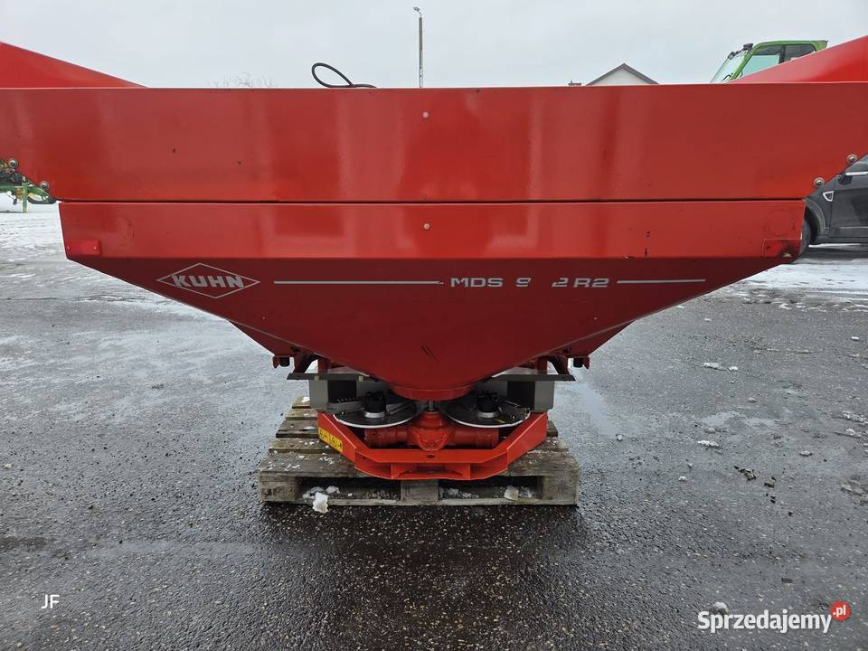 Rozsiewacz KUHN MDS 932 ładny stan Duży wybór Gąsewo