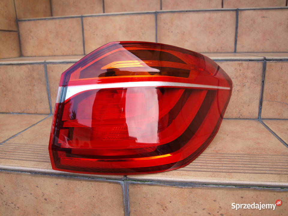BMW 2 F46 Gran Tourer lampa prawa tył 2015 2019r osobowe Oświetlenie wielkopolskie Kalisz