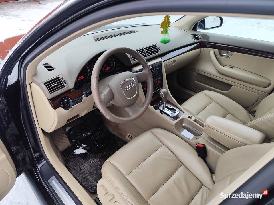 Audi A4 32 V6 255Nowy rozrząd Niski przebieg reflektory ksenonowe Bełcząc