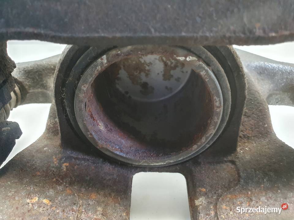 Toyota Corolla XII E21 PRZEDNI ZACISK HAMULCOWY Janów sprzedam