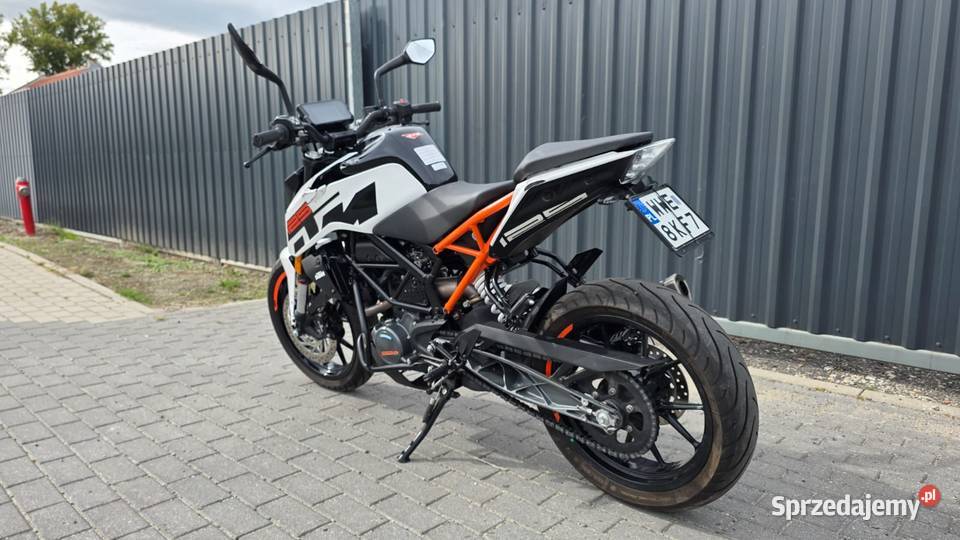 KTM Duke 125 2019 11 500 PLN Nowy Świętów