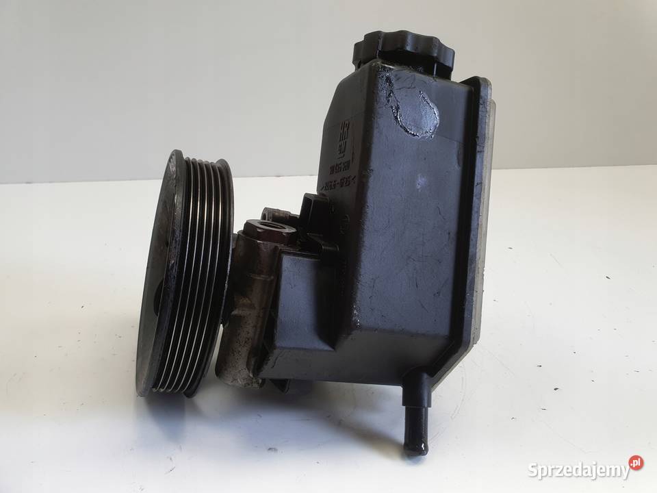 Opel Vectra B 20 16V POMPA WSPOMAGANIA 90495960 Rudka