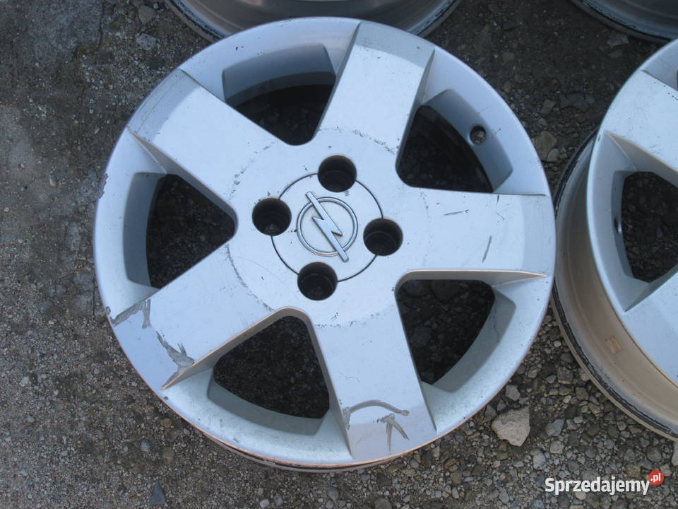 Felgi aluminiowe 4x100x15 Opel lubelskie Tomaszów Lubelski