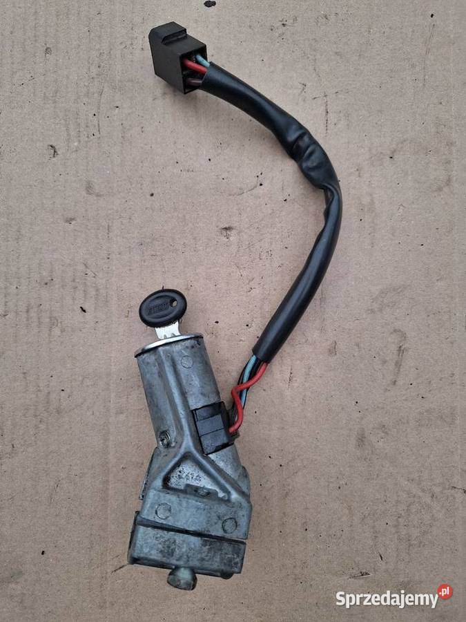 Stacyjka kostka stacyjki 4 piny Fiat 126p Maluch opolskie Strzelce Opolskie sprzedam