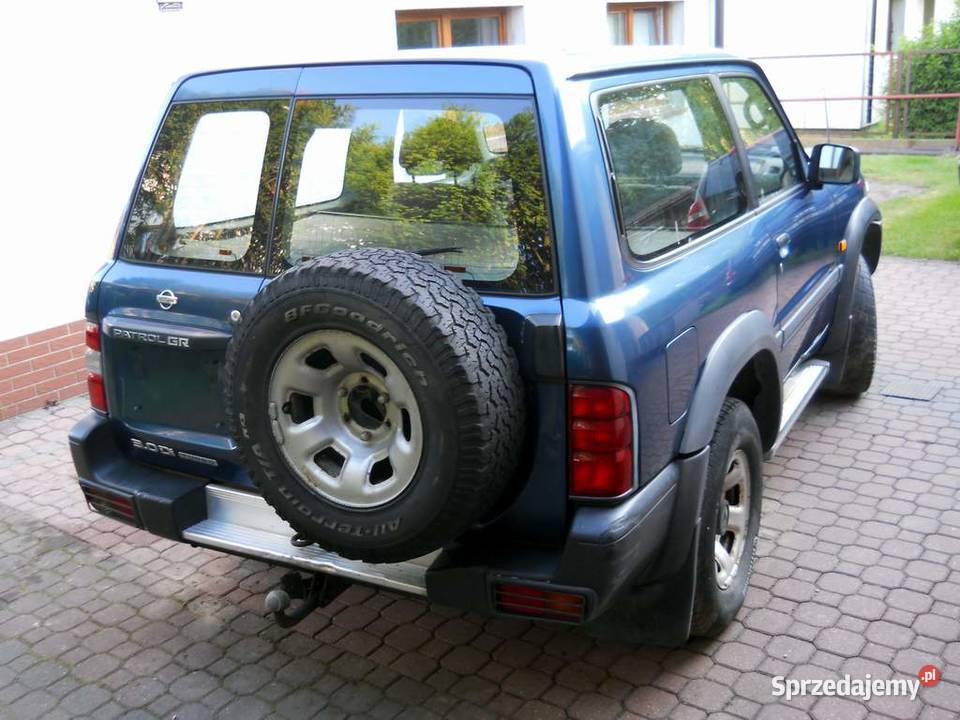 Nissan Patrol 30 D krótki uszksilnik stan bdb uszkodzony