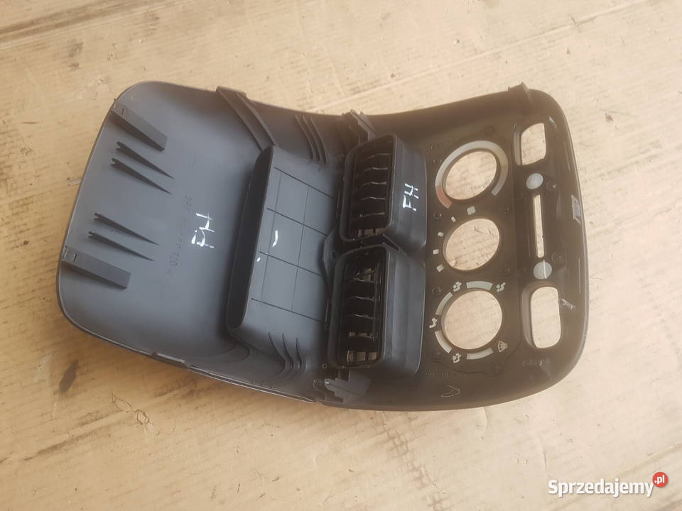 Suzuki Ignis FH 0003 ramka kratki nawiewu ramka dolnośląskie Legnica