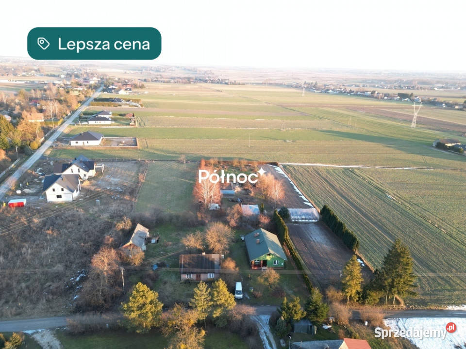 Działka budowlana z budynkami miasta Media 37m