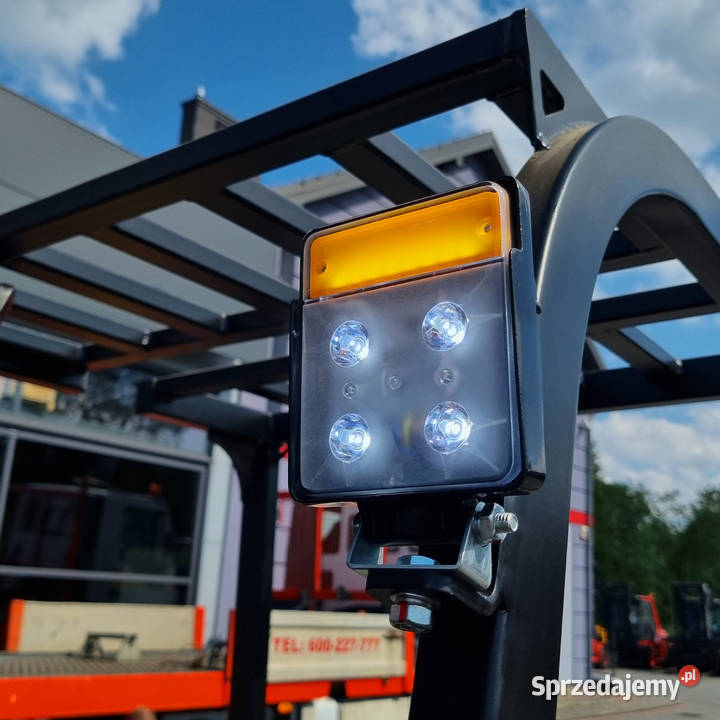 Nowy elektryczny 3kołowy wózek widłowy EP EFS151