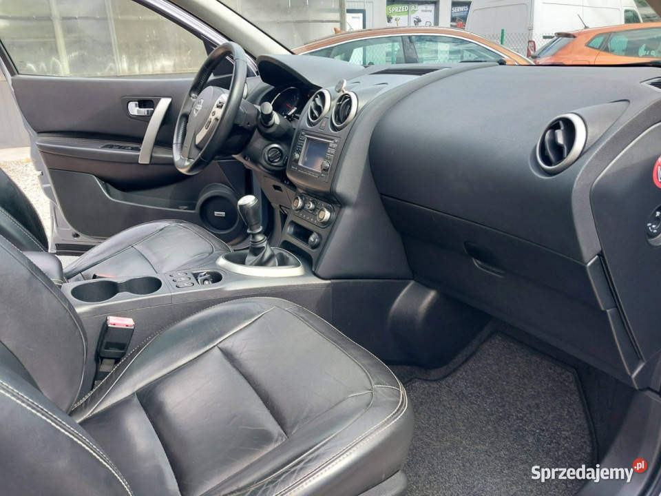 Nissan Qashqai2 7os Panorama dach Skóra Ksenony kamera cofania Warszawa