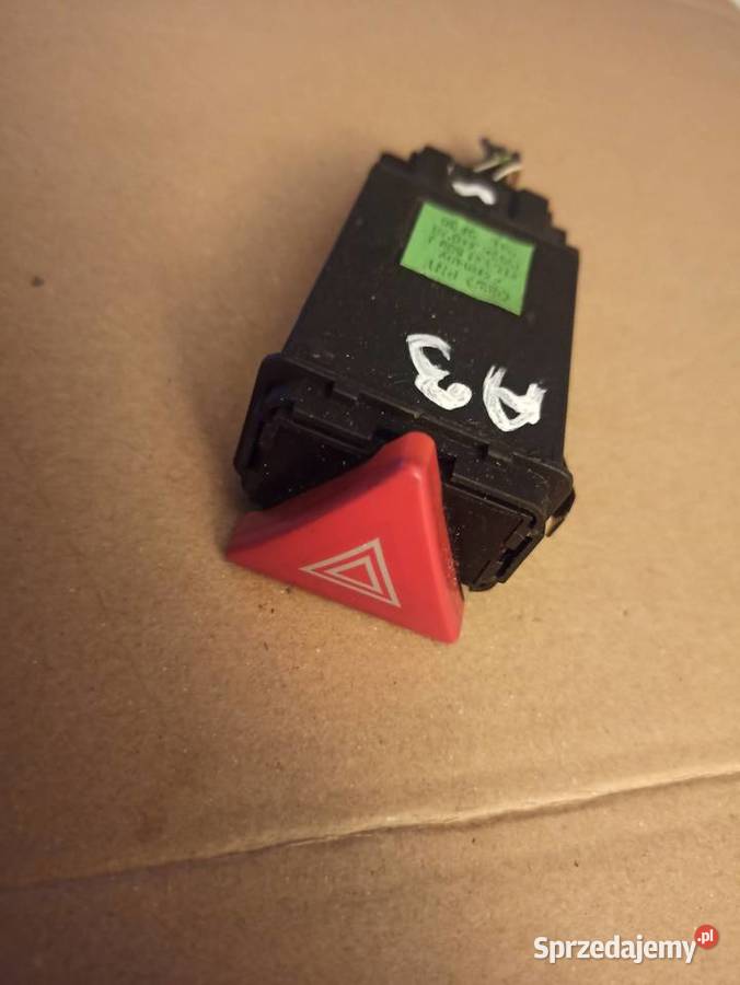 Audi A3 włącznik świateł awaryjnych 8L0941509J Bolesławiec