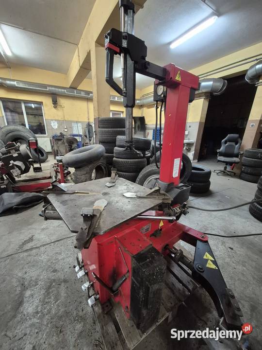 Montażownica automatyczna CORGHI A2025 DV do Zaścianki sprzedam