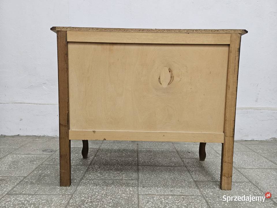 Ludwikowska komoda z szufladami