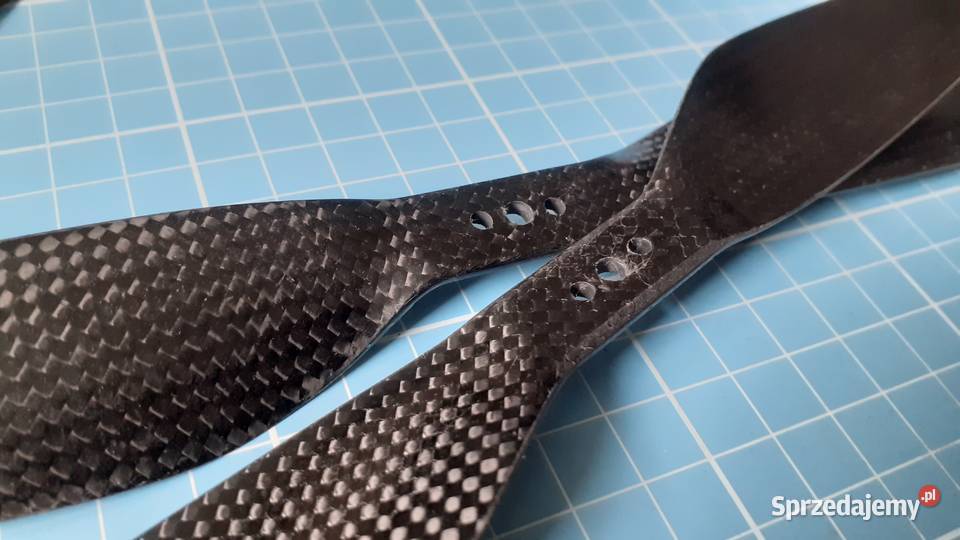 4 śmigła 12 z włókna węglowego RM2236 Szczecinek
