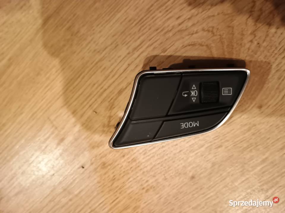 Audi A3 A4 A6 PRZYCISKI KIEROWNICY 82A951523G sprzedam