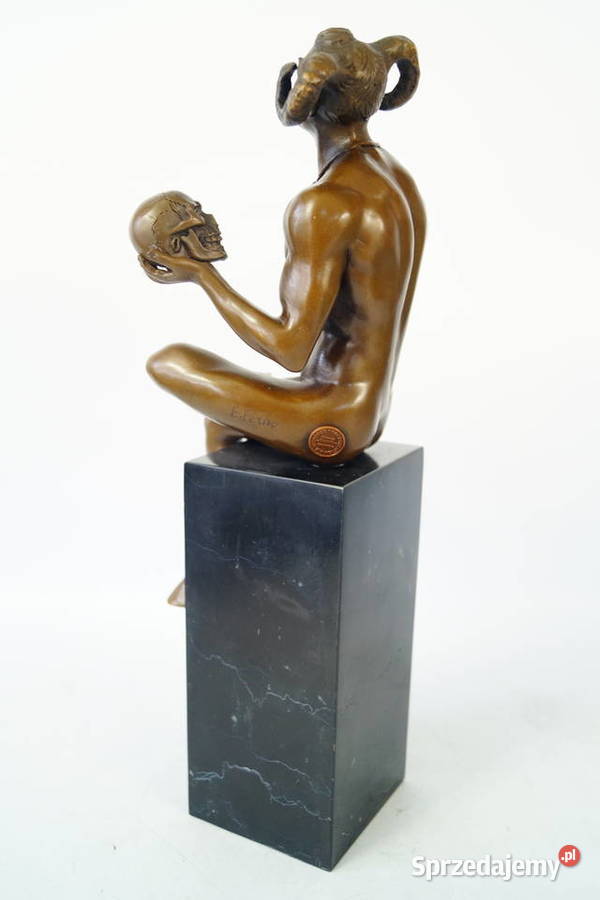 Figura z brązu rzeźba Lucyfer z czaszką wielkopolskie Gizałki