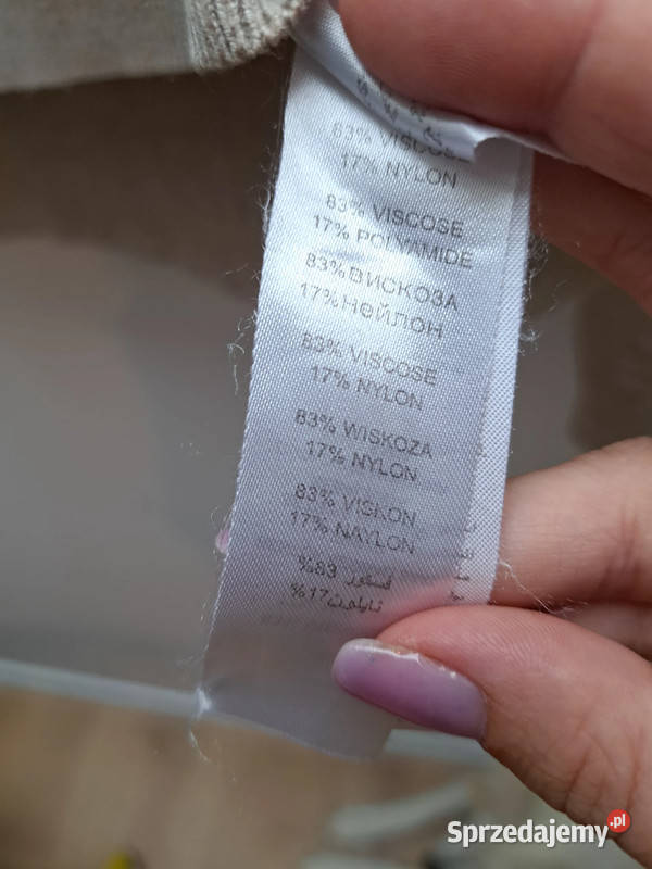 Beżowy sweter Look z dekoltem V rozmiar M Trąbki Wielkie sprzedam