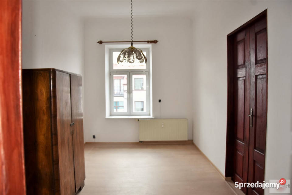 Sprzedaż kamienicy Płock 73635m2 sprzedam